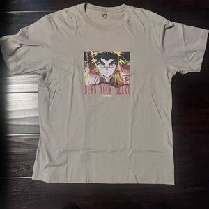 Uniqlo Beige Graphic Tee